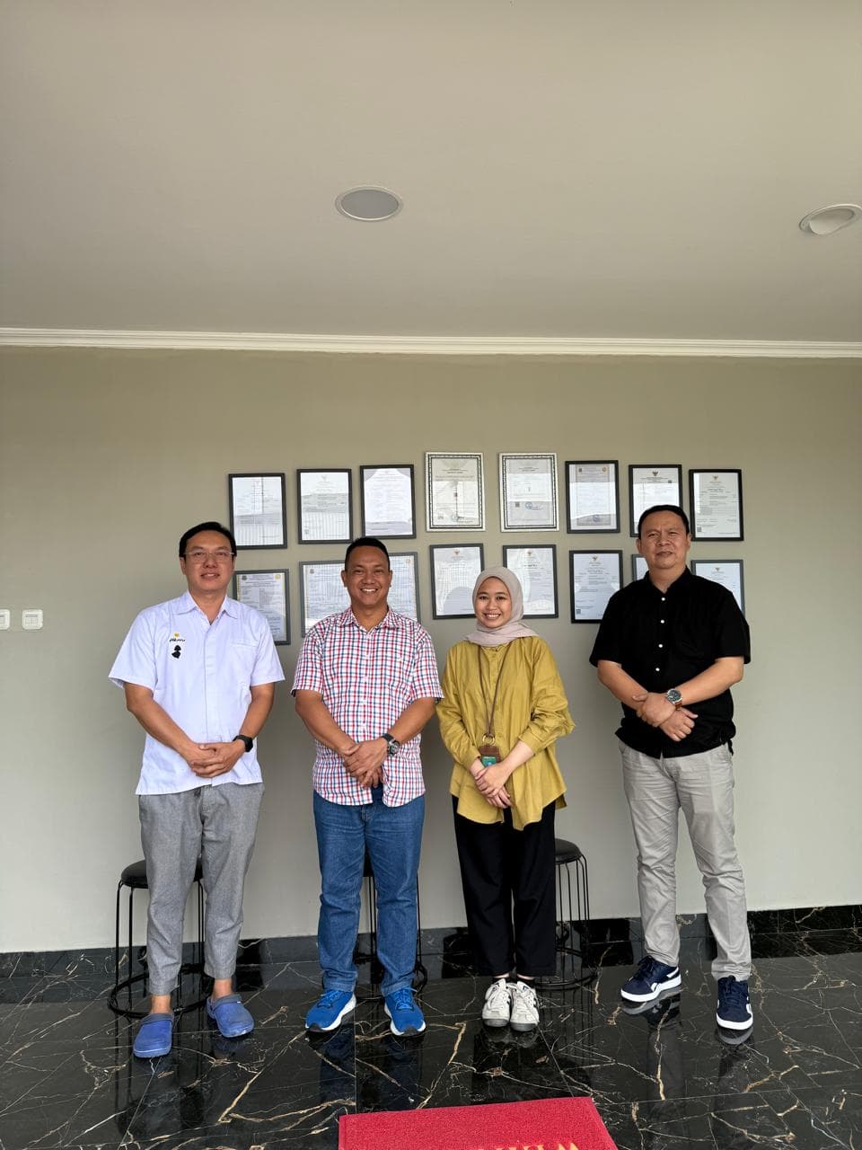 Photo with Sushi Tei customer