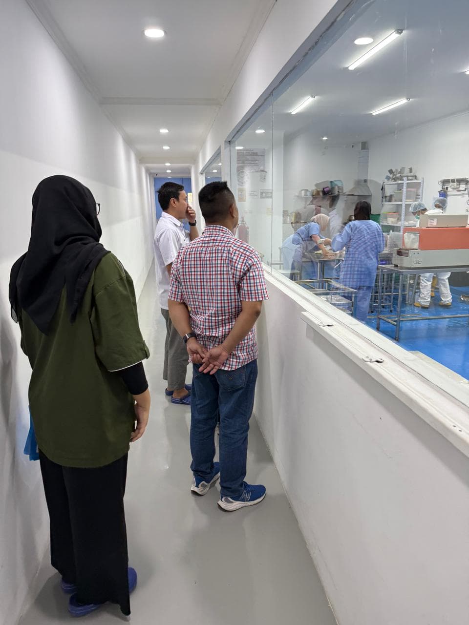 Customer warehouse visit with Sushi Tei