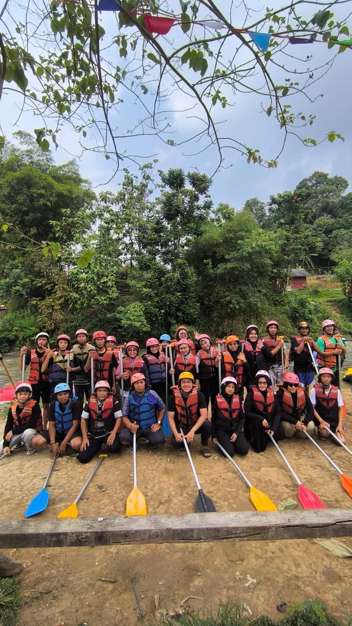 Foto outing arung jeram